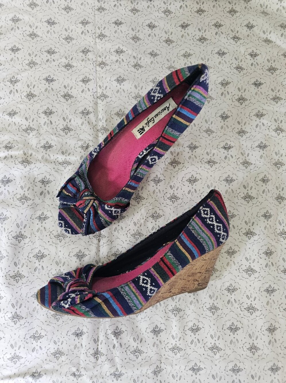 American Eagle Colorful Y2K Wedges